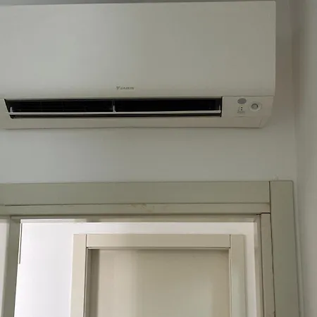 Orikum Apartament *
